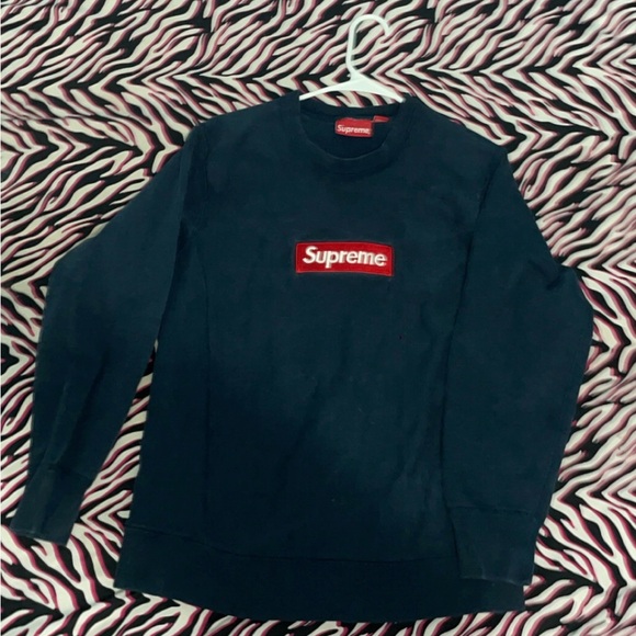 Supreme Black Crewneck Sweater running small fit S-M - Picture 1 of 5